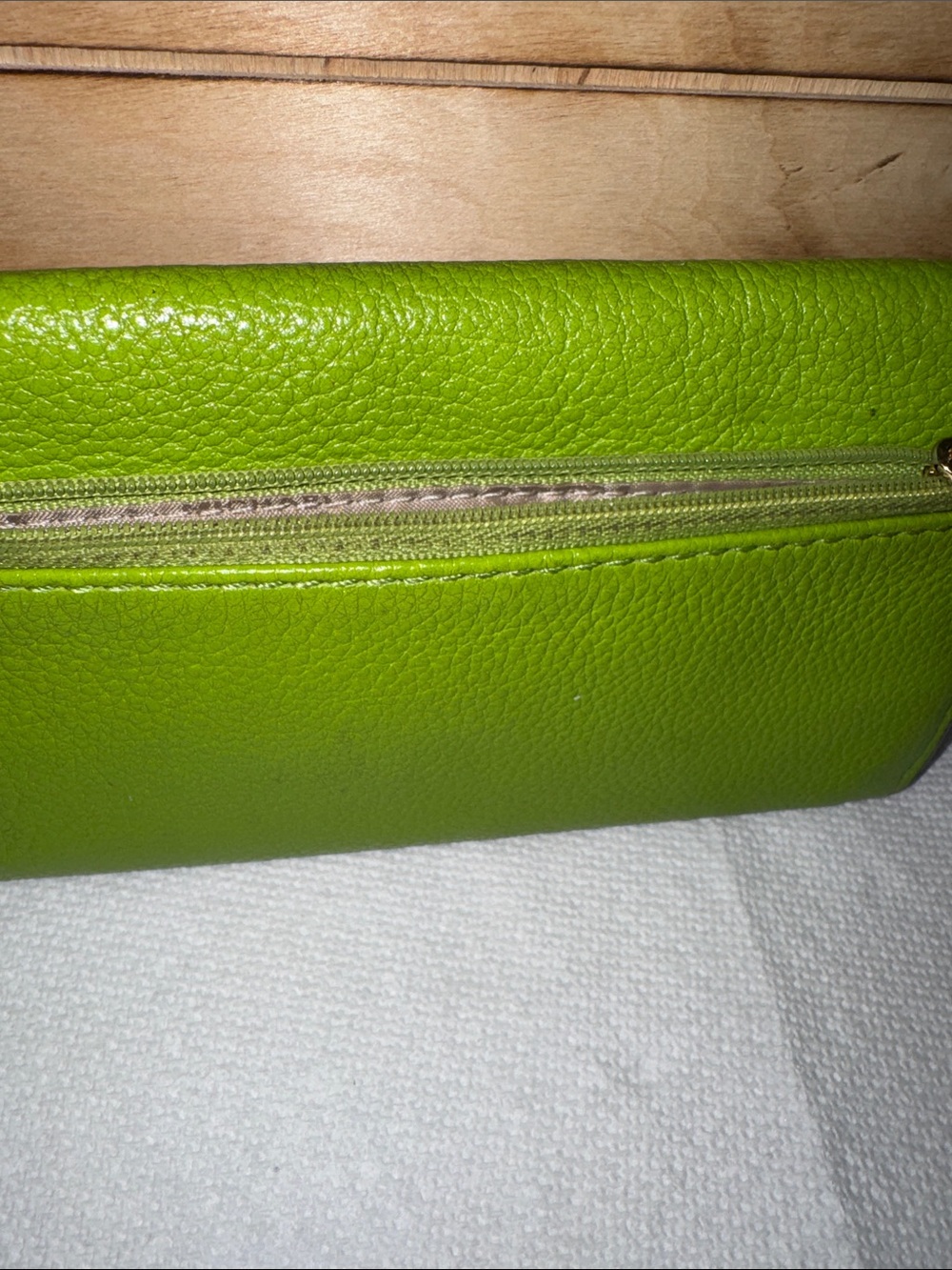 Michael Kors Lime Green Pebbled Leather Wallet - Picture 16 of 16